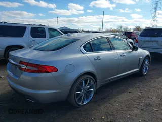 2013 Jaguar XF V6 SC with VIN SAJWJ0EF6D8S81203, listed as a IAAI auction lot 40783947 with 77,727 mi miles. Bid and sale history available at carsss.com. Image 4.