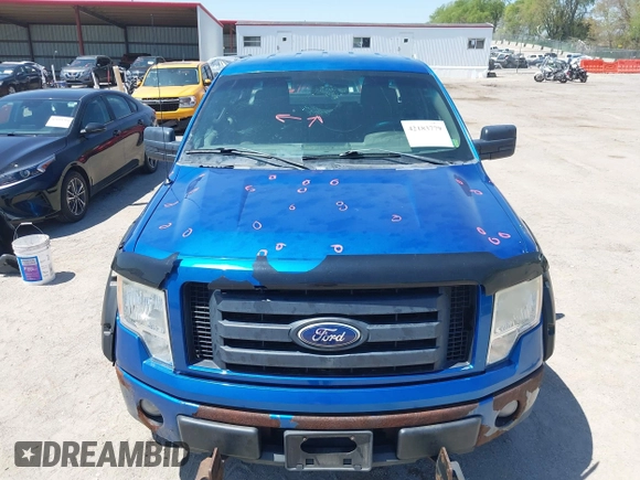 2010 Ford F-150 XL z VIN 1FTEX1EW9AKC34275, wystawiony jako IAAI lot #42183779 z przebiegiem 261 624 mil mil oraz . Historia ofert i sprzedaży dostępna na DreamBid. Obrazek 6.