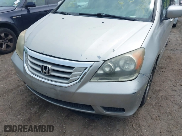2008 Honda Odyssey EX-L with VIN 5FNRL38688B102734, listed as a IAAI auction lot 39963093 with 184,775 mi miles. Bid and sale history available at carsss.com. Image 6.