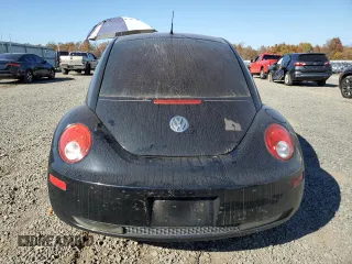 2008 Volkswagen New Beetle Coupe S with VIN 3VWPW31C78M509757, listed as a Copart auction lot 76988894 with 154,574 mi miles and Salvage Title. Bid and sale history available at carsss.com. Image 6.