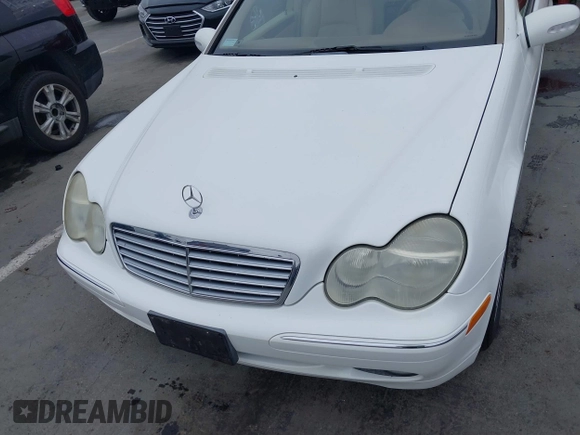 2003 Mercedes-Benz C 240 with VIN WDBRF61J23E014472, listed as a IAAI auction lot 42428277 with 82,489 mi miles and . Bid and sale history available at DreamBid. Image 6.