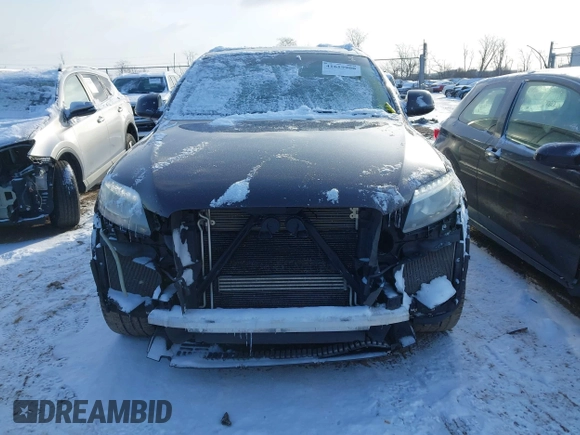 2015 Audi Q7 3.0T S line Prestige with VIN WA1DGAFE1FD017388, listed as a IAAI auction lot 41619900 with 122,420 mi miles. Bid and sale history available at carsss.com. Image 13.