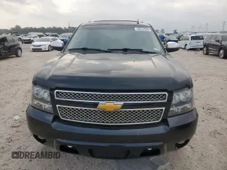 2012 Chevrolet Suburban LT with VIN 1GNSCJE01CR325049, listed as a Copart auction lot 56212525 with 264,000 mi miles and Clean title. Bid and sale history available at DreamBid. Image 5.