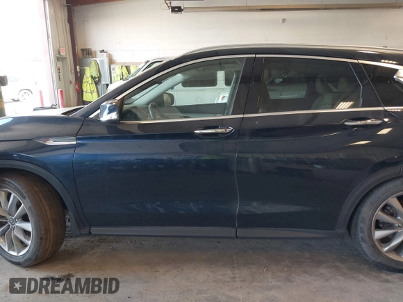 2020 Infiniti QX50 Luxe z VIN 3PCAJ5M34LF119677, wystawiony jako IAAI lot #42253186 z przebiegiem 91 362 mil mil oraz . Historia ofert i sprzedaży dostępna na DreamBid. Obrazek 14.