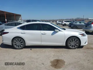 2019 Lexus ES 350 with VIN 58ABZ1B10KU004138, listed as a IAAI auction lot 41859979 with 52,971 mi miles and . Bid and sale history available at DreamBid. Image 13.