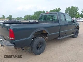 2004 Ford F-250 XL z VIN 1FTNX21L24ED66198, wystawiony jako IAAI lot #42417179 z przebiegiem 197 403 mil mil oraz . Historia ofert i sprzedaży dostępna na DreamBid. Obrazek 4.