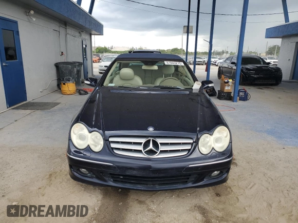 2007 Mercedes-Benz CLK 350 z VIN WDBTK56G87T084620, wystawiony jako Copart lot #61843215 z przebiegiem 92 936 mil mil oraz Czysty tytuł • Clean title. Historia ofert i sprzedaży dostępna na DreamBid. Obrazek 5.