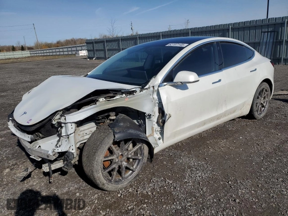 2020 Tesla Model 3 Standard Range Plus z VIN 5YJ3E1EA9LF718478, wystawiony jako Copart lot #52707145 z przebiegiem 111 068 mil mil oraz Szkoda całkowita • Salvage title. Historia ofert i sprzedaży dostępna na DreamBid. Obrazek 1.