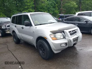 2002 Mitsubishi Montero XLS z VIN JA4MW31R92J042849, wystawiony jako IAAI lot #42252013 z przebiegiem 188 306 mil mil oraz . Historia ofert i sprzedaży dostępna na DreamBid. Obrazek 1.