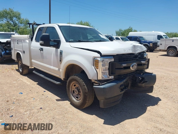 2018 Ford F-250 XL with VIN 1FD7X2B66JEC48101, listed as a IAAI auction lot 42739557 with 100,159 mi miles and . Bid and sale history available at DreamBid. Image 1.