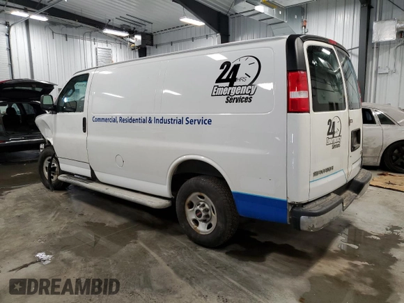 2019 GMC Savana Cargo z VIN 1GTW7AFGXK1363256, wystawiony jako Copart lot #86720514 z przebiegiem 128 927 mil mil oraz Szkody całkowita. Historia ofert i sprzedaży dostępna na DreamBid. Obrazek 2.