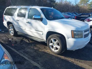 2007 Chevrolet Suburban LT with VIN 3GNFC160X7G298486, listed as a IAAI auction lot 41494944 with 348,108 mi miles. Bid and sale history available at carsss.com. Image 1.