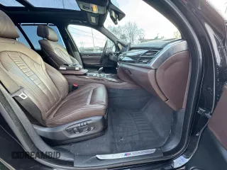 2018 BMW X5 xDrive50i z VIN 5UXKR6C53J0U15144, wystawiony jako Copart lot #58630945 z przebiegiem 204 714 mil mil oraz Tytuł czysty. Historia ofert i sprzedaży dostępna na DreamBid. Obrazek 5.
