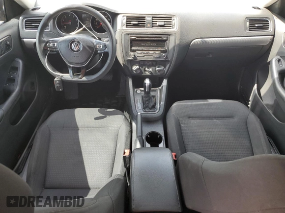 2015 Volkswagen Jetta SE z VIN 3VWD17AJ3FM225532, wystawiony jako Copart lot #59927475 z przebiegiem 155 863 mil mil oraz Szkoda całkowita • Salvage title. Historia ofert i sprzedaży dostępna na DreamBid. Obrazek 8.