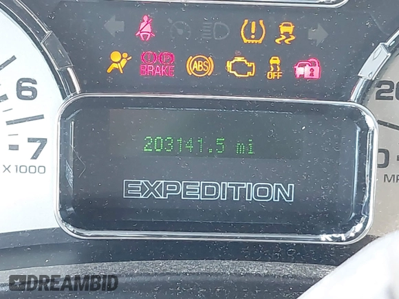 2014 Ford Expedition XL с VIN 1FMJU1G53EEF10946, выставлен на аукционе IAAI как лот 41744160 с пробегом 203 141 миль миль и . История ставок и продаж доступна на DreamBid. Изображение 7.
