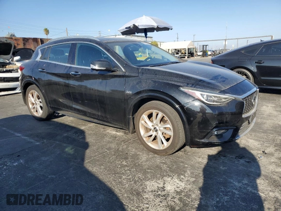 2019 Infiniti QX30 Essential with VIN SJKCH5CPXKA008371, listed as a Copart auction lot 72707884 with 25,907 mi miles and Salvage title. Bid and sale history available at DreamBid. Image 4.