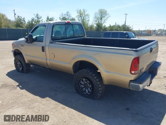 2001 Ford F-250 XL z VIN 1FTNF21L91EC17897, wystawiony jako IAAI lot #42216133 z przebiegiem 220 682 mil mil oraz . Historia ofert i sprzedaży dostępna na DreamBid. Obrazek 3.