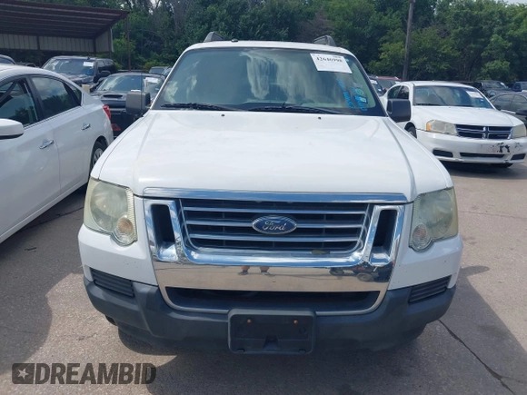 2007 Ford Explorer Sport Trac XLT z VIN 1FMEU31K07UB56341, wystawiony jako IAAI lot #42646998 z przebiegiem 132 347 mil mil oraz . Historia ofert i sprzedaży dostępna na DreamBid. Obrazek 6.