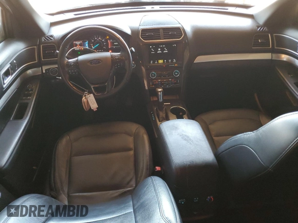 2017 Ford Explorer XLT с VIN 1FM5K8D88HGD84705, выставлен на аукционе Copart как лот 58265165 с пробегом 69 189 миль миль и Списание • Salvage title. История ставок и продаж доступна на DreamBid. Изображение 8.