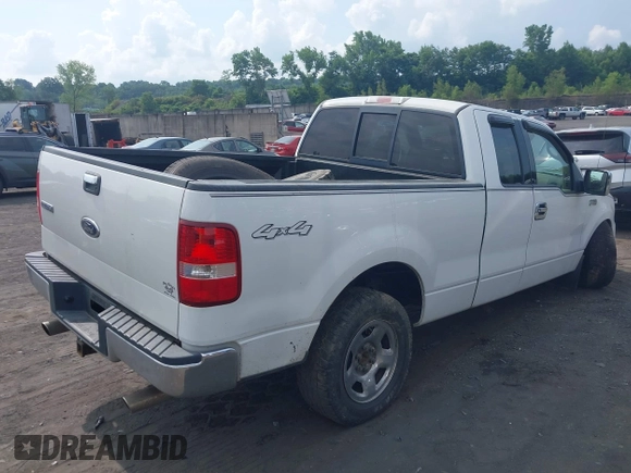 2004 Ford F-150 STX z VIN 1FTRX14W84NC21782, wystawiony jako IAAI lot #42701566 z przebiegiem 127 689 mil mil oraz . Historia ofert i sprzedaży dostępna na DreamBid. Obrazek 4.