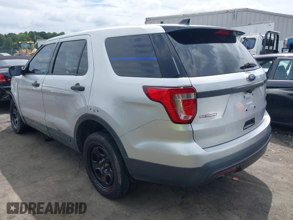 2016 Ford Police Interceptor Utility z VIN 1FM5K8AR5GGA04361, wystawiony jako IAAI lot #40237610 z przebiegiem 126 853 mil mil oraz . Historia ofert i sprzedaży dostępna na DreamBid. Obrazek 3.