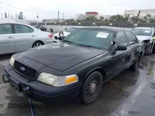 2008 Ford Police Interceptor z VIN 2FAHP71V68X165085, wystawiony jako IAAI lot #42115476 z przebiegiem 171 925 mil mil oraz . Historia ofert i sprzedaży dostępna na DreamBid. Obrazek 2.