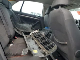 2008 Volkswagen Jetta S z VIN 3VWHM71K18M167909, wystawiony jako Copart lot #53254605 z przebiegiem 138 440 mil mil oraz Szkoda całkowita • Salvage title. Historia ofert i sprzedaży dostępna na DreamBid. Obrazek 10.