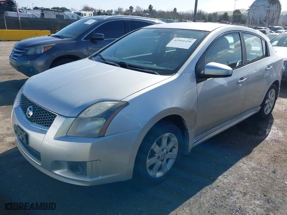 2011 Nissan Sentra 2.0 SR with VIN 3N1AB6AP6BL625508, listed as a IAAI auction lot 41594490 with 284,956 mi miles. Bid and sale history available at carsss.com. Image 2.