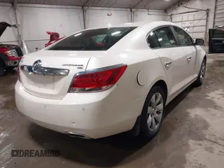 2013 Buick LaCrosse Leather z VIN 1G4GL5E31DF157332, wystawiony jako IAAI lot #41434061 z przebiegiem 153 426 mil mil oraz . Historia ofert i sprzedaży dostępna na DreamBid. Obrazek 4.