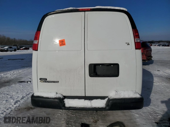 2023 Chevrolet Express Cargo z VIN 1GCWGAFP5P1180905, wystawiony jako Copart lot #87729115 z przebiegiem Nie podano mil oraz Nie do naprawy • Non repairable. Historia ofert i sprzedaży dostępna na DreamBid. Obrazek 6.