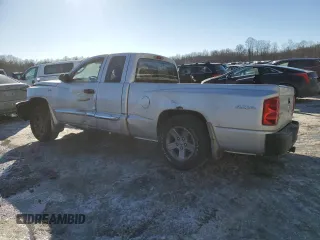 2011 Ram Dakota Bighorn/Lonestar with VIN 1D7RW3BP9BS533110, listed as a Copart auction lot 42322155 with 183,951 mi miles and Salvage Title. Bid and sale history available at carsss.com. Image 2.