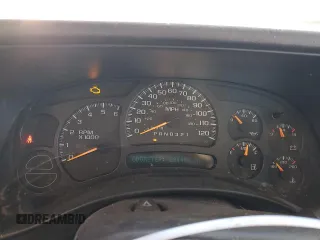 2006 Chevrolet Silverado 1500 Work Truck with VIN 1GCEC19X36Z240621, listed as a Copart auction lot 88913925 with 294,499 mi miles and Salvage Title. Bid and sale history available at carsss.com. Image 9.