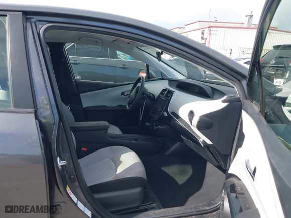 2019 Toyota Prius LE with VIN JTDL9RFUXK3005094, listed as a IAAI auction lot 41948749 with 98,156 mi miles. Bid and sale history available at carsss.com. Image 5.