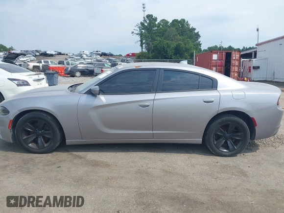 2017 Dodge Charger SXT with VIN 2C3CDXHG5HH612332, listed as a IAAI auction lot 40118824 with 152,836 mi miles and . Bid and sale history available at DreamBid. Image 14.