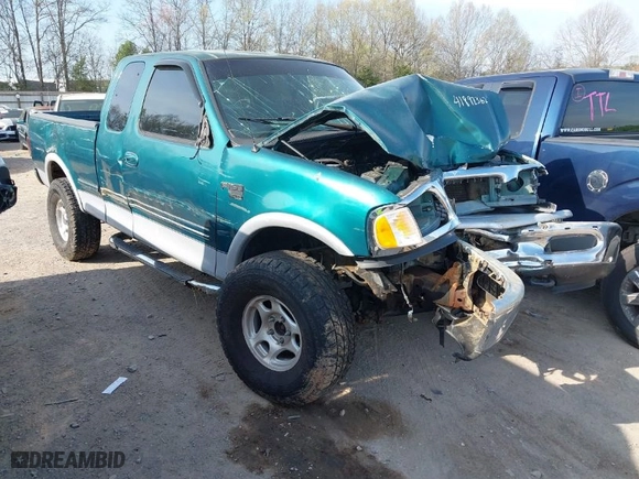 1998 Ford F-150 Standard with VIN 1FTZX18W6WNA42055, listed as a IAAI auction lot 41892362 with 138,225 mi miles. Bid and sale history available at carsss.com. Image 1.