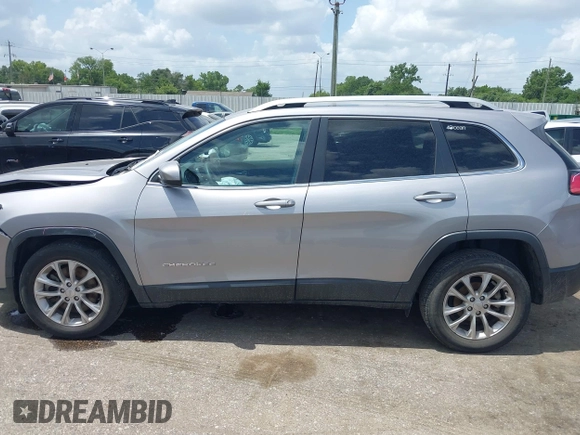 2019 Jeep Cherokee Latitude с VIN 1C4PJLCB7KD149527, выставлен на аукционе IAAI как лот 42543552 с пробегом 78 919 миль миль и . История ставок и продаж доступна на DreamBid. Изображение 14.