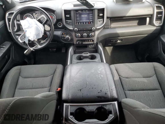 2021 Ram 1500 Big Horn z VIN 1C6SRFMTXMN617332, wystawiony jako Copart lot #46398695 z przebiegiem 42 656 mil mil oraz Szkoda całkowita • Salvage title. Historia ofert i sprzedaży dostępna na DreamBid. Obrazek 8.