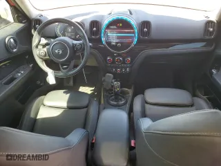 2021 MINI Countryman Cooper S with VIN WMZ53BR05M3M98177, listed as a Copart auction lot 68123364 with 29,521 mi miles and Salvage Title. Bid and sale history available at carsss.com. Image 8.