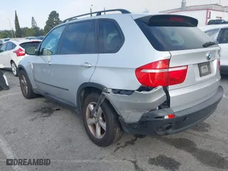 2009 BMW X5 30i with VIN 5UXFE43559L263976, listed as a IAAI auction lot 41813156 with 137,006 mi miles. Bid and sale history available at carsss.com. Image 3.