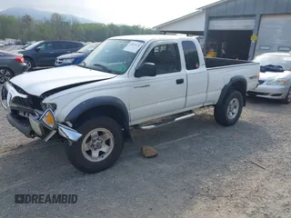 2004 Toyota Tacoma z VIN 5TEWN72N54Z463111, wystawiony jako IAAI lot #42093928 z przebiegiem 147 136 mil mil oraz . Historia ofert i sprzedaży dostępna na DreamBid. Obrazek 18.