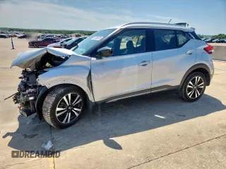 2020 Nissan Kicks SR with VIN 3N1CP5DV8LL503104, listed as a Copart auction lot 61206575 with 73,878 mi miles and Salvage title. Bid and sale history available at DreamBid. Image 1.