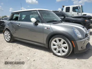 2002 MINI Hardtop S with VIN WMWRE33492TD51046, listed as a Copart auction lot 52371525 with 19,112 mi miles and Non Repairable. Bid and sale history available at DreamBid. Image 4.