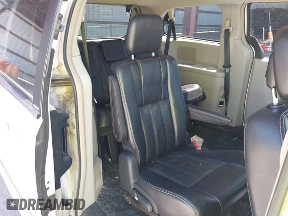 2013 Chrysler Town & Country Touring with VIN 2C4RC1BG0DR585138, listed as a IAAI auction lot 42186087 with 205,152 mi miles and . Bid and sale history available at DreamBid. Image 8.