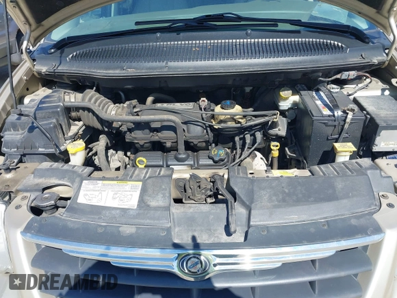 2005 Chrysler Town & Country Touring with VIN 2C4GP54LX5R132272, listed as a IAAI auction lot 41860741 with 138,402 mi miles and . Bid and sale history available at DreamBid. Image 10.