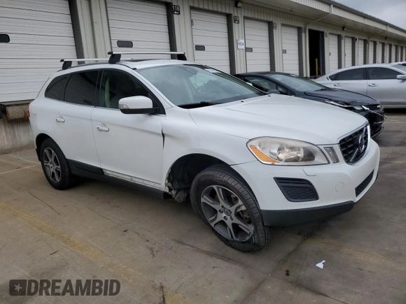 2013 Volvo XC60 T6 with VIN YV4902DZXD2462102, listed as a Copart auction lot 61441065 with 165,556 mi miles and Salvage title. Bid and sale history available at DreamBid. Image 4.