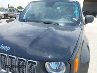 2023 Jeep Renegade Latitude with VIN ZACNJDB17PPP70052, listed as a IAAI auction lot 42223663 with 27,606 mi miles and . Bid and sale history available at DreamBid. Image 6.