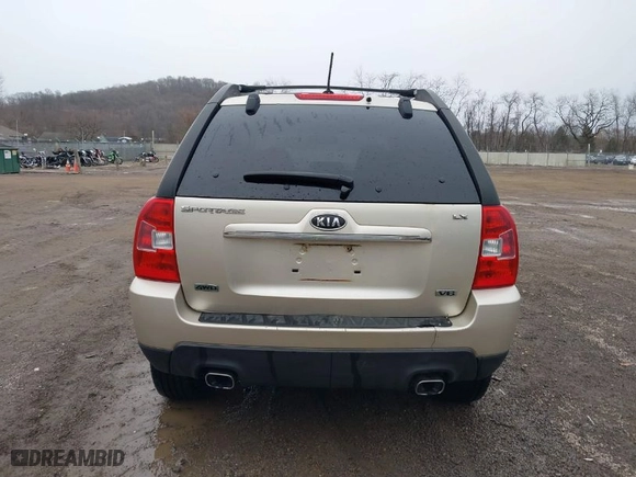 2009 Kia Sportage LX with VIN KNDJE723397628211, listed as a IAAI auction lot 41744526 with 136,811 mi miles. Bid and sale history available at carsss.com. Image 16.
