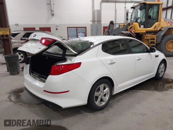 2015 Kia Optima LX with VIN KNAGM4A74F5587995, listed as a IAAI auction lot 41974745 with 206,627 mi miles. Bid and sale history available at carsss.com. Image 4.
