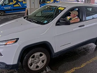 2017 Jeep Cherokee Sport with VIN 1C4PJLABXHW660505, listed as a IAAI auction lot 42680671 with 98,907 mi miles and . Bid and sale history available at DreamBid. Image 15.