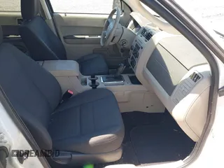 2011 Ford Escape XLT с VIN 1FMCU9DG7BKB04484, выставлен на аукционе IAAI как лот 42644034 с пробегом 193 578 миль миль и . История ставок и продаж доступна на DreamBid. Изображение 5.